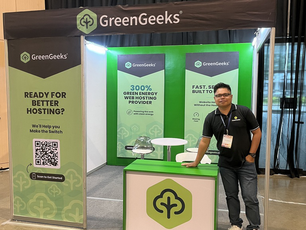 GreenGeeks Booth
